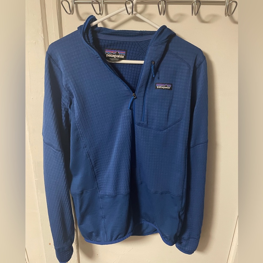 Patagonia R1 hooded half-zip fleece pullover